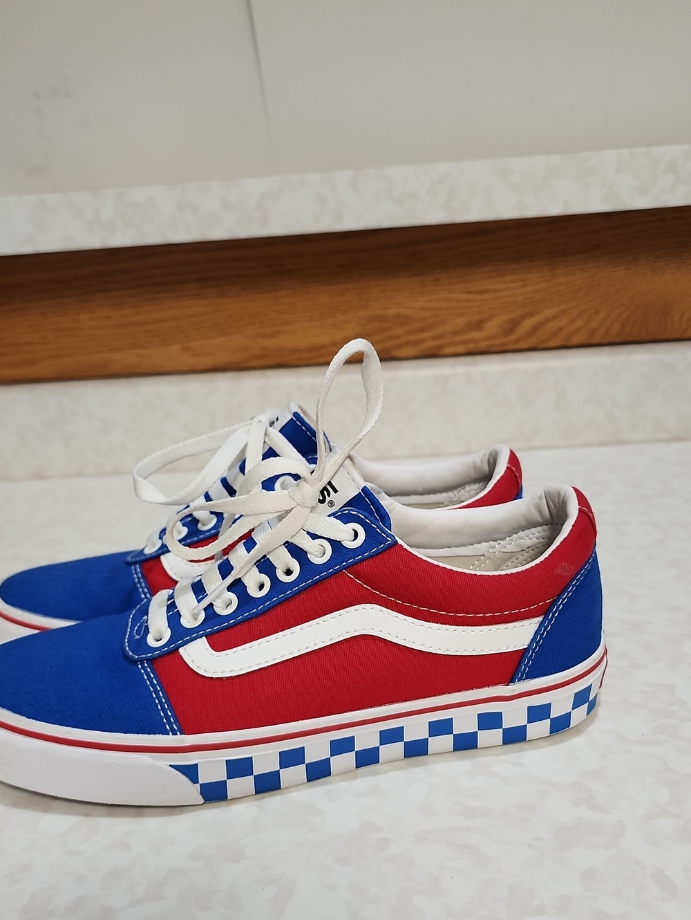 Vans Low Top Sneakers - Red, Blue & White Checkerboard mens 8 number 2024